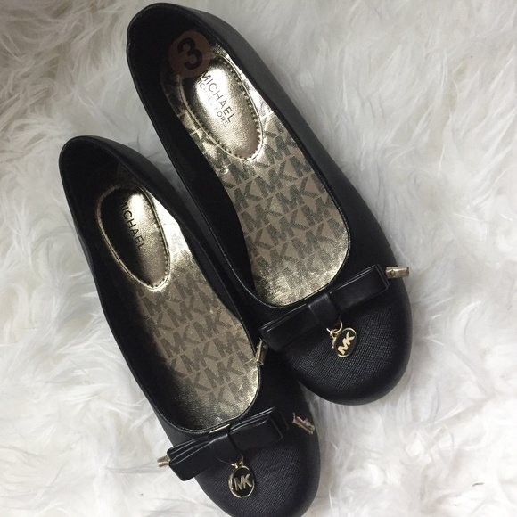 Michael Kors Kids Size 3 Flats - Picture 1 of 5